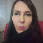 Profesora de primaria, cualquiera de sus cursos. Especialidad en letras, y ciencias sociales